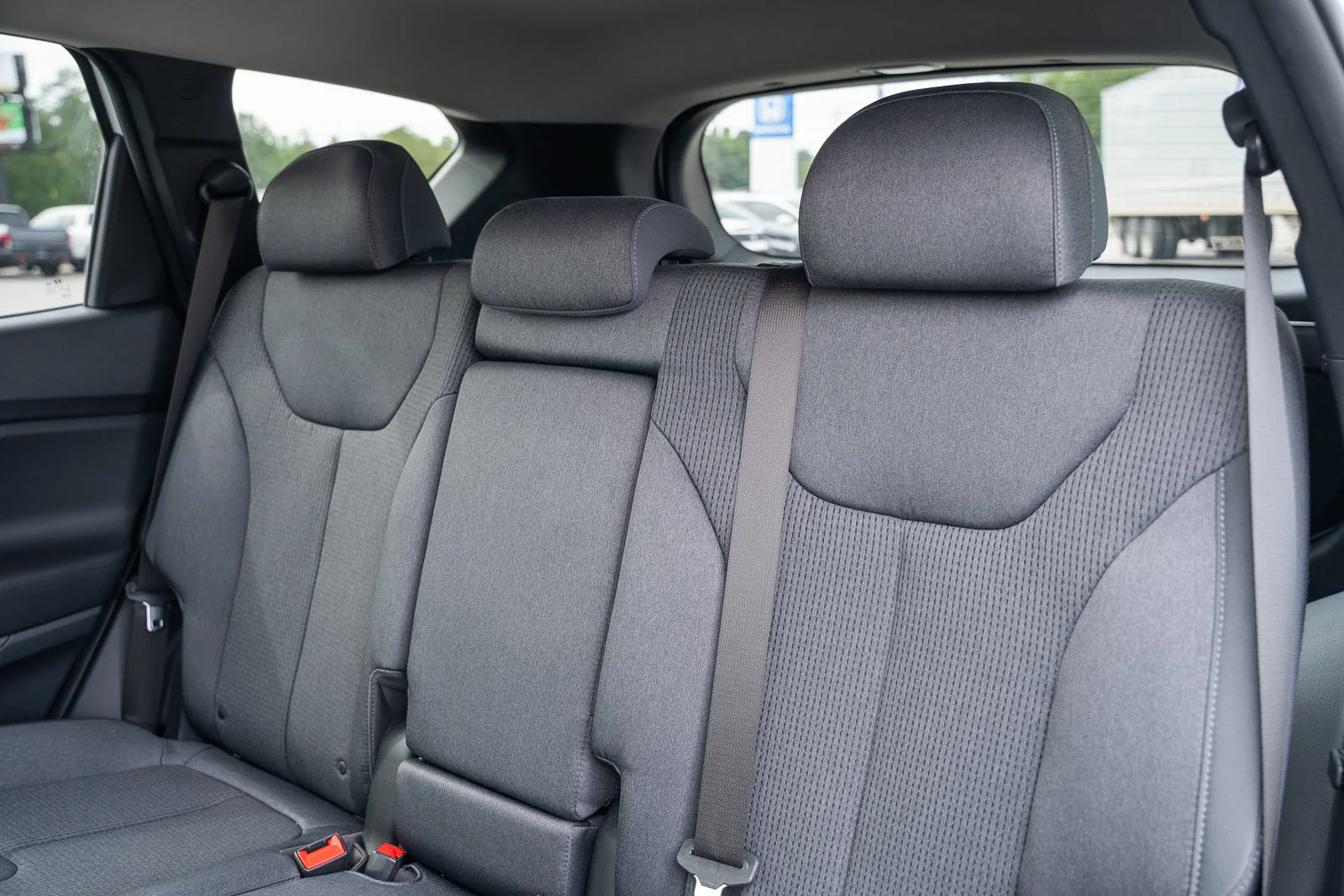 Used 2023 White Hyundai SEL image 18