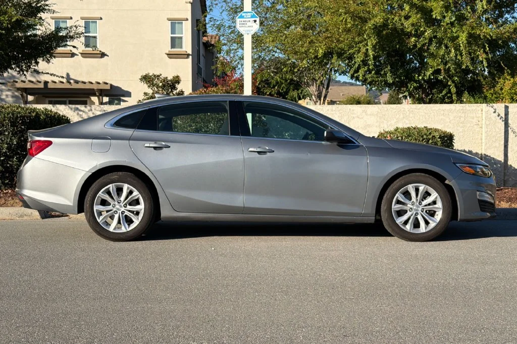 Used 2024 Sterling Gray Metallic Chevrolet LT image 3