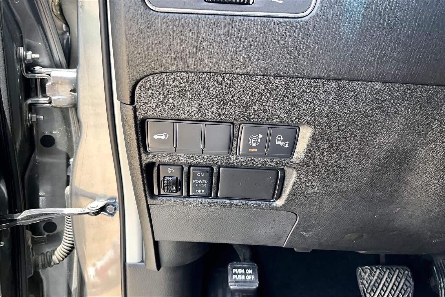 Used 2017 Gun Metallic Nissan Platinum image 34