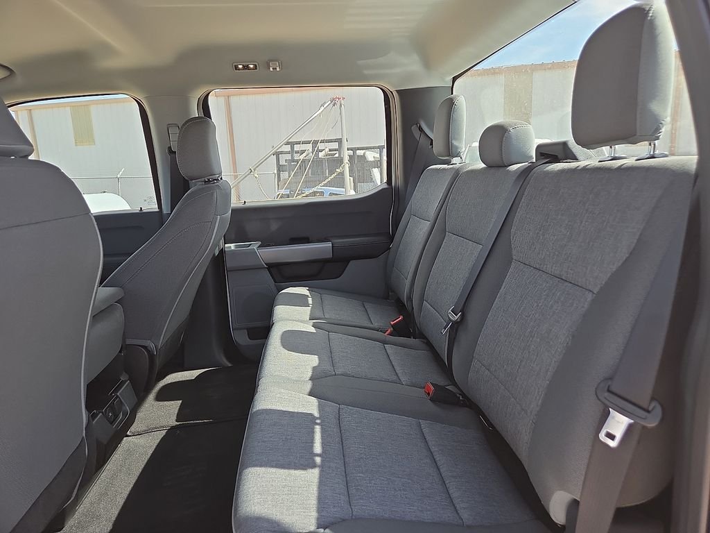 New 2026 Oxford White Ford F-350® XL image 17