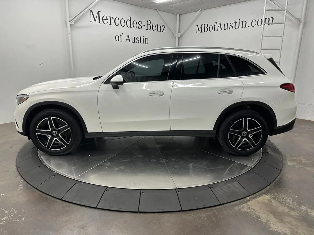 Certified Used 2026 White Mercedes-Benz GLC 300 image 4