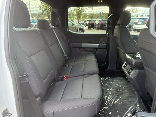 New 2026 Oxford White Ford XLT image 28