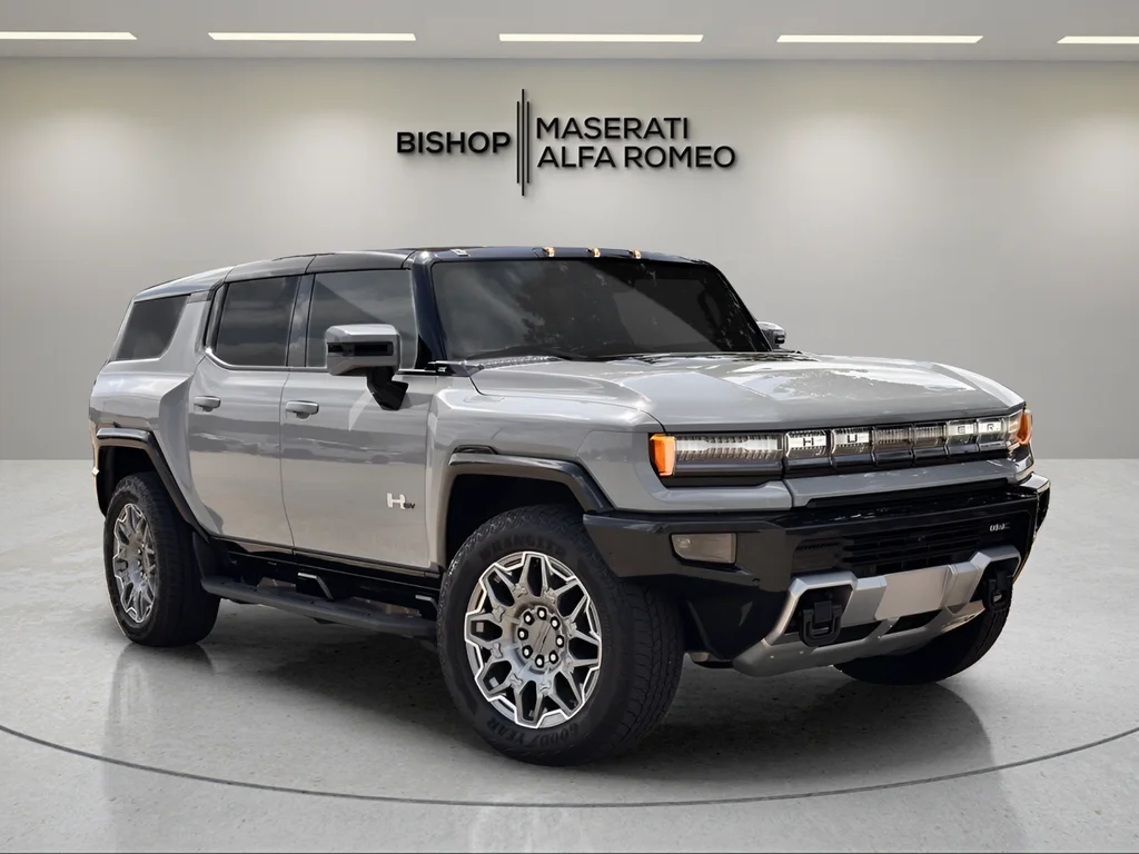 2025 GMC Hummer EV 3X SUV's photo