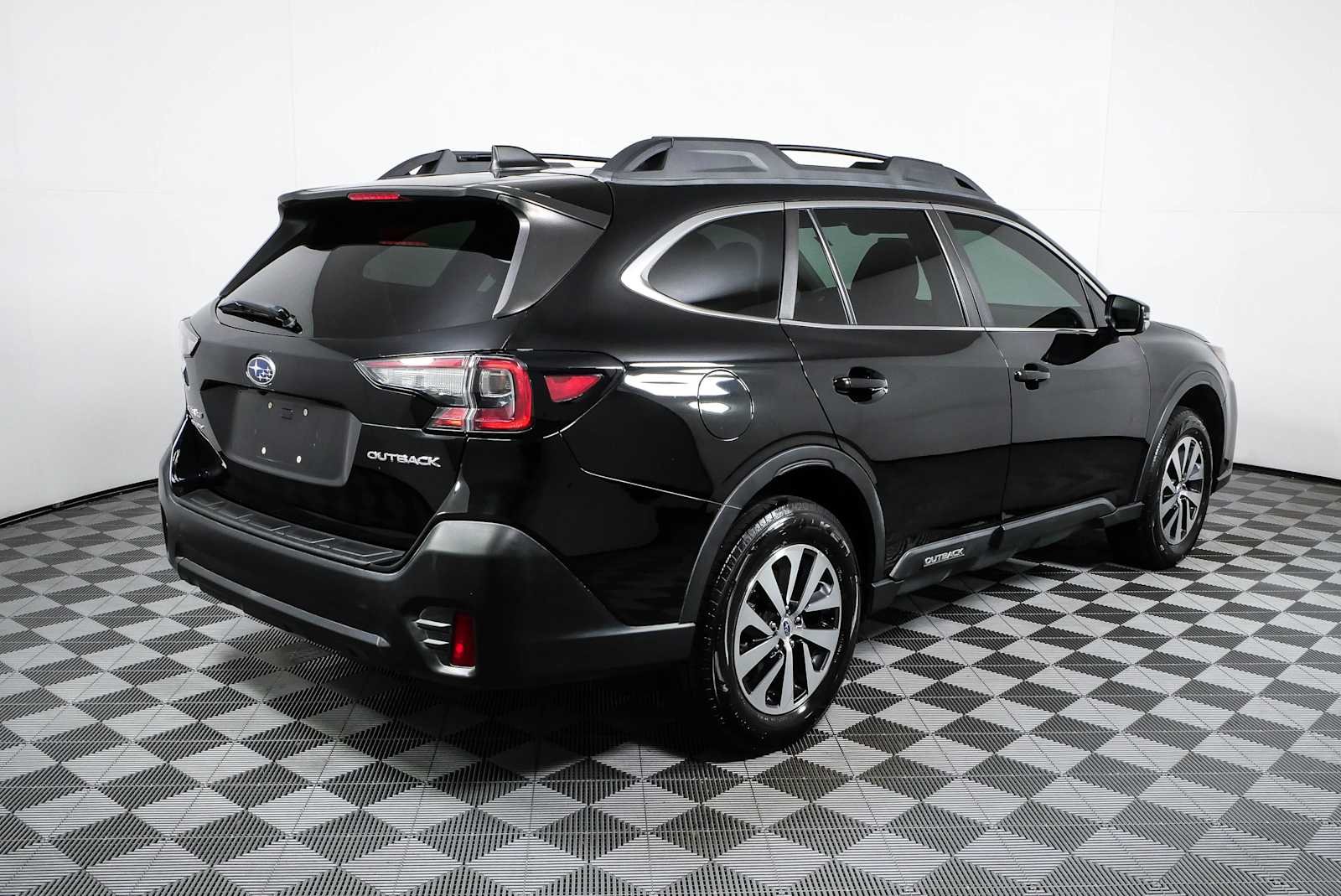 Used 2021 Crystal Black Silica Subaru Premium image 3