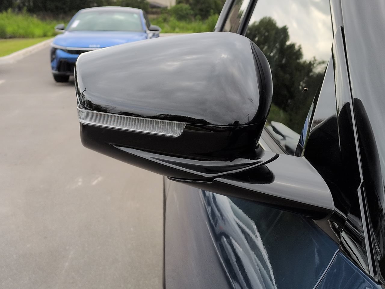New 2026 Midnight Lake Blue Kia LIGHT image 12