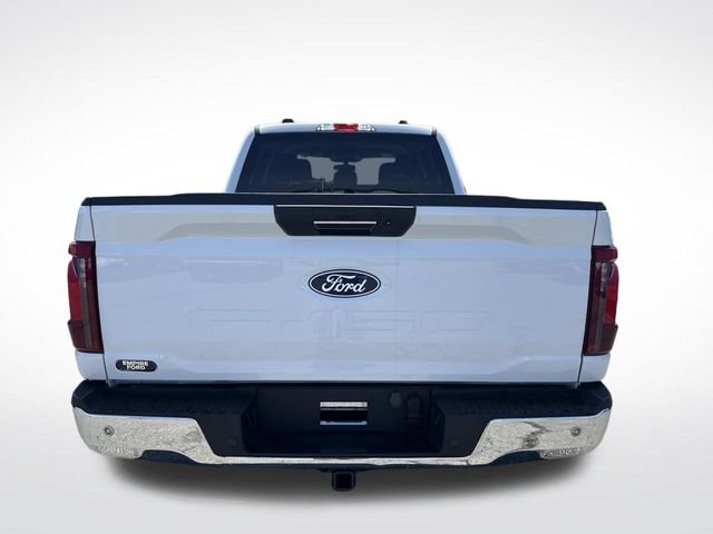 Certified Used 2024 Oxford White Ford XLT image 4