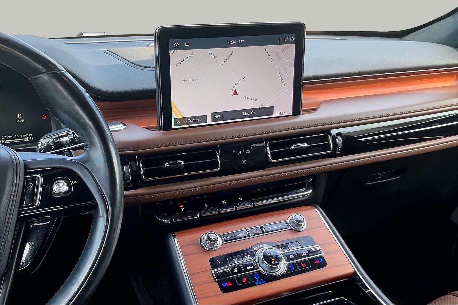 Used 2020 Infinite Black Lincoln Reserve image 7