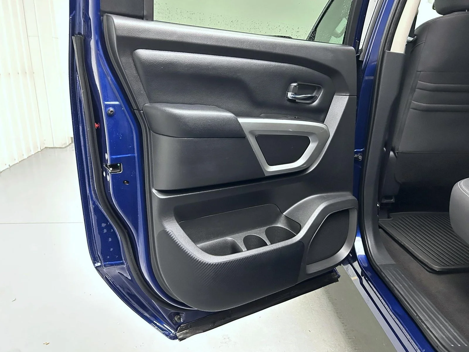 Used 2021 Blue Nissan SV image 20