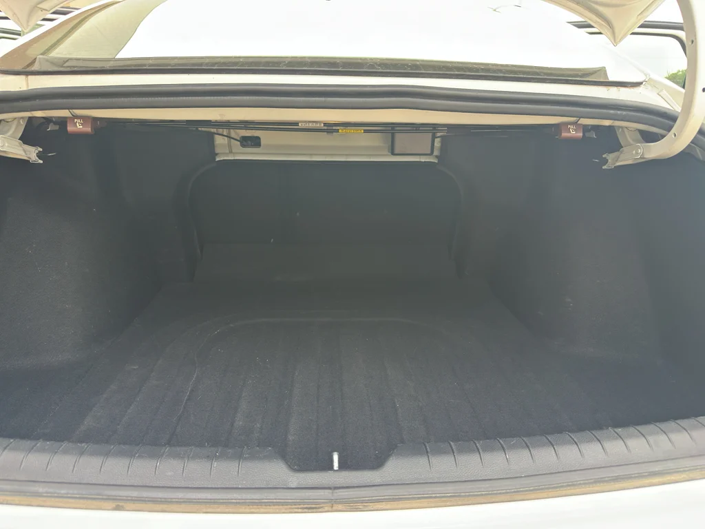Used 2023 Serenity White Hyundai SEL image 34