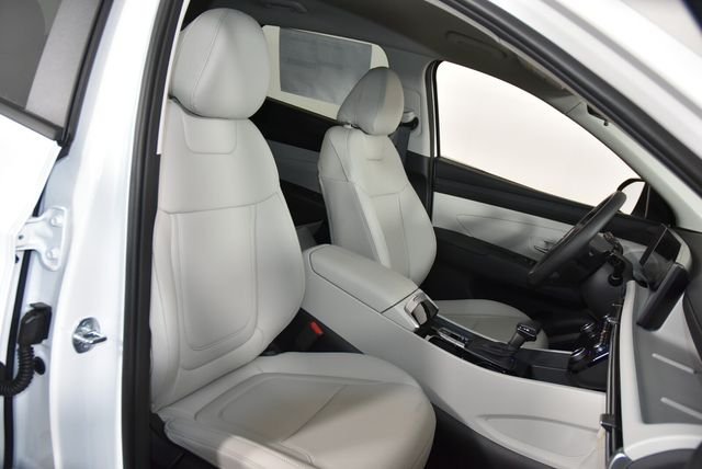 New 2026 White Hyundai SEL Plus AWD image 13
