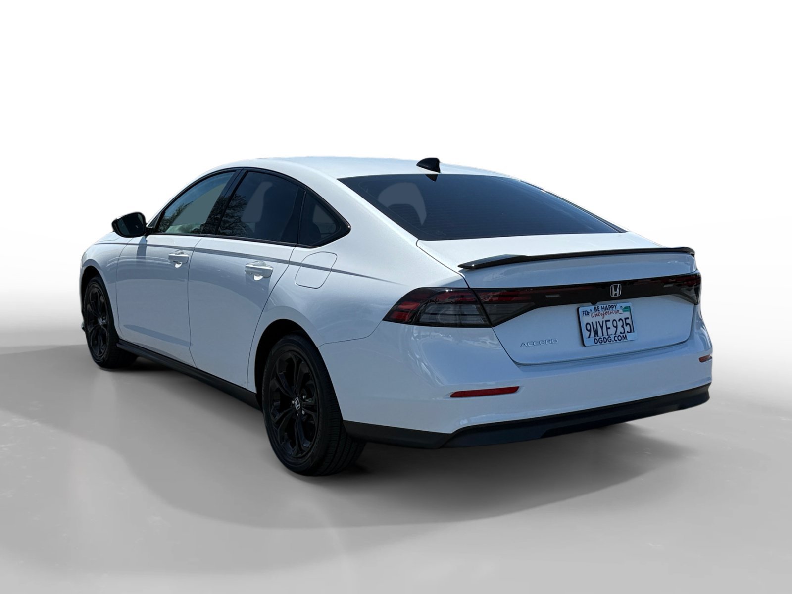 Used 2025 White Honda SE image 3