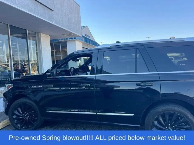 Used 2020 Black Lincoln Reserve image 6