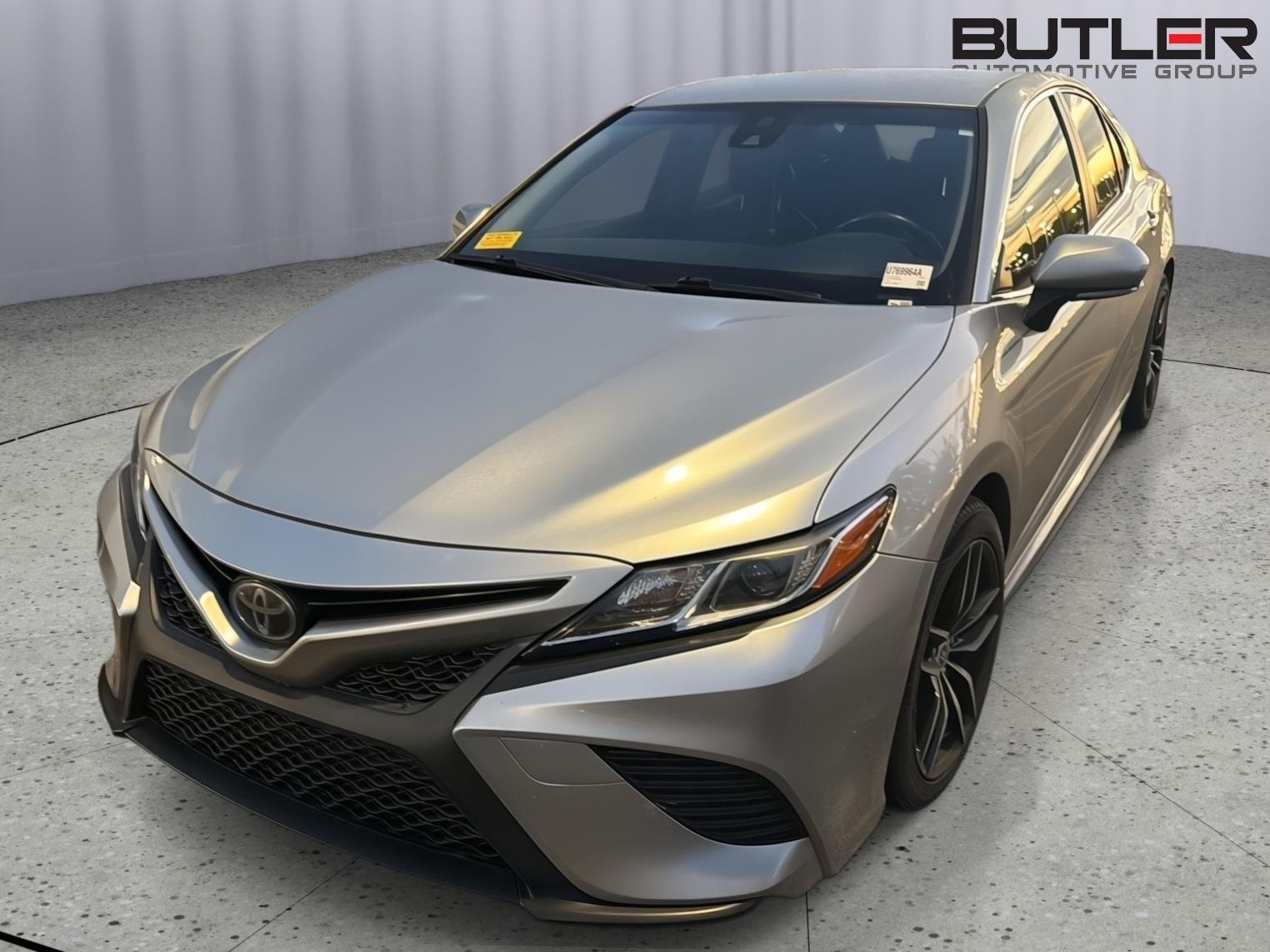 Used 2018 Celestial Silver Metallic Toyota SE image 1