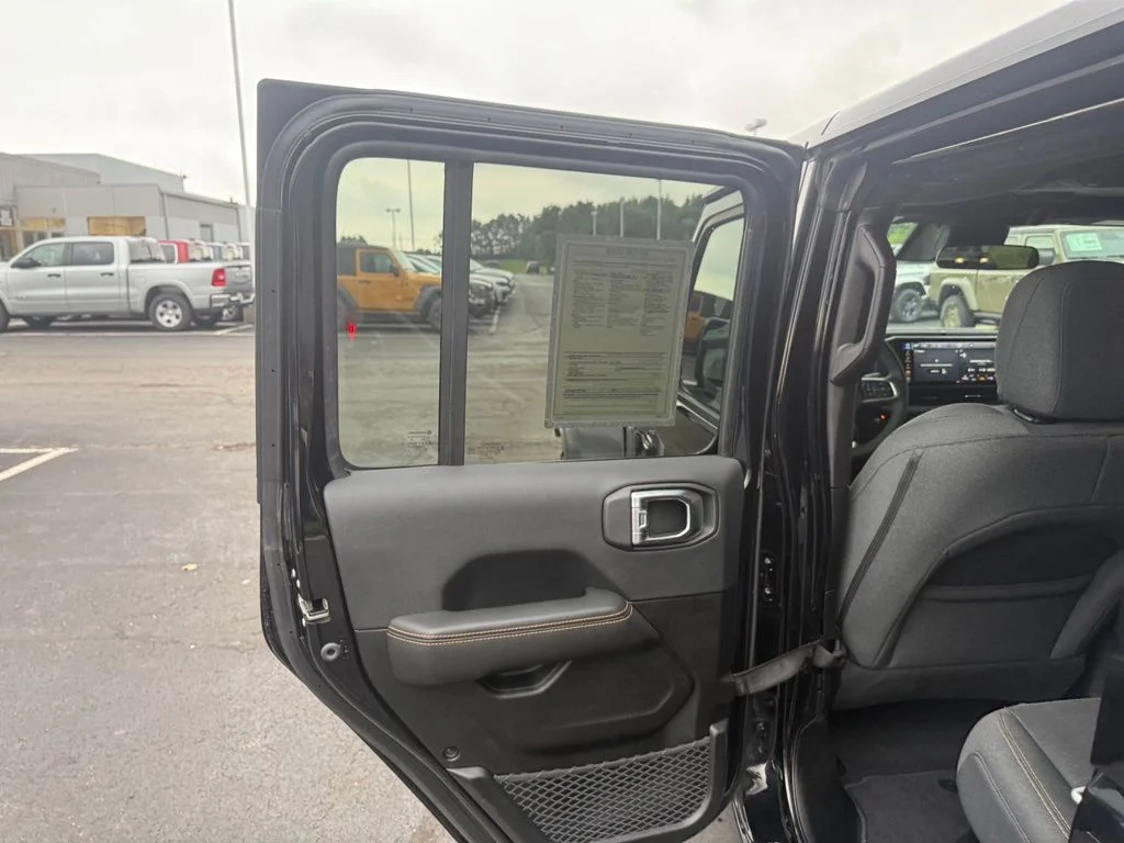 Used 2025 Black Jeep Sahara 4xe image 37