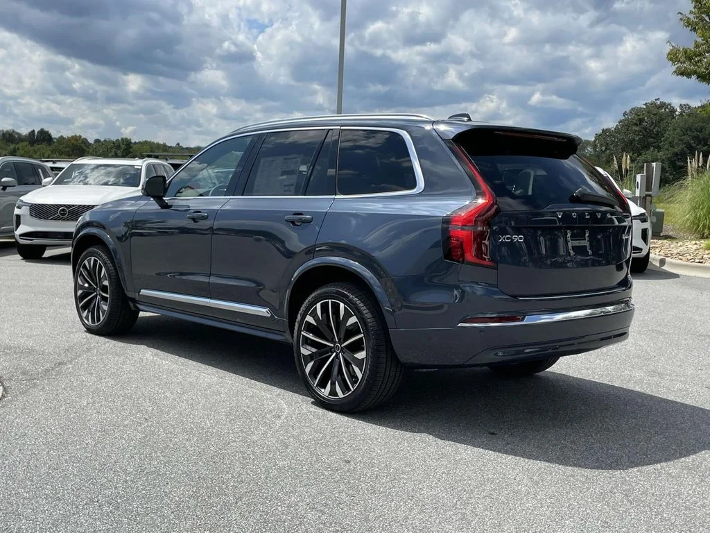 2026 Volvo XC90 Plus - Photo 20