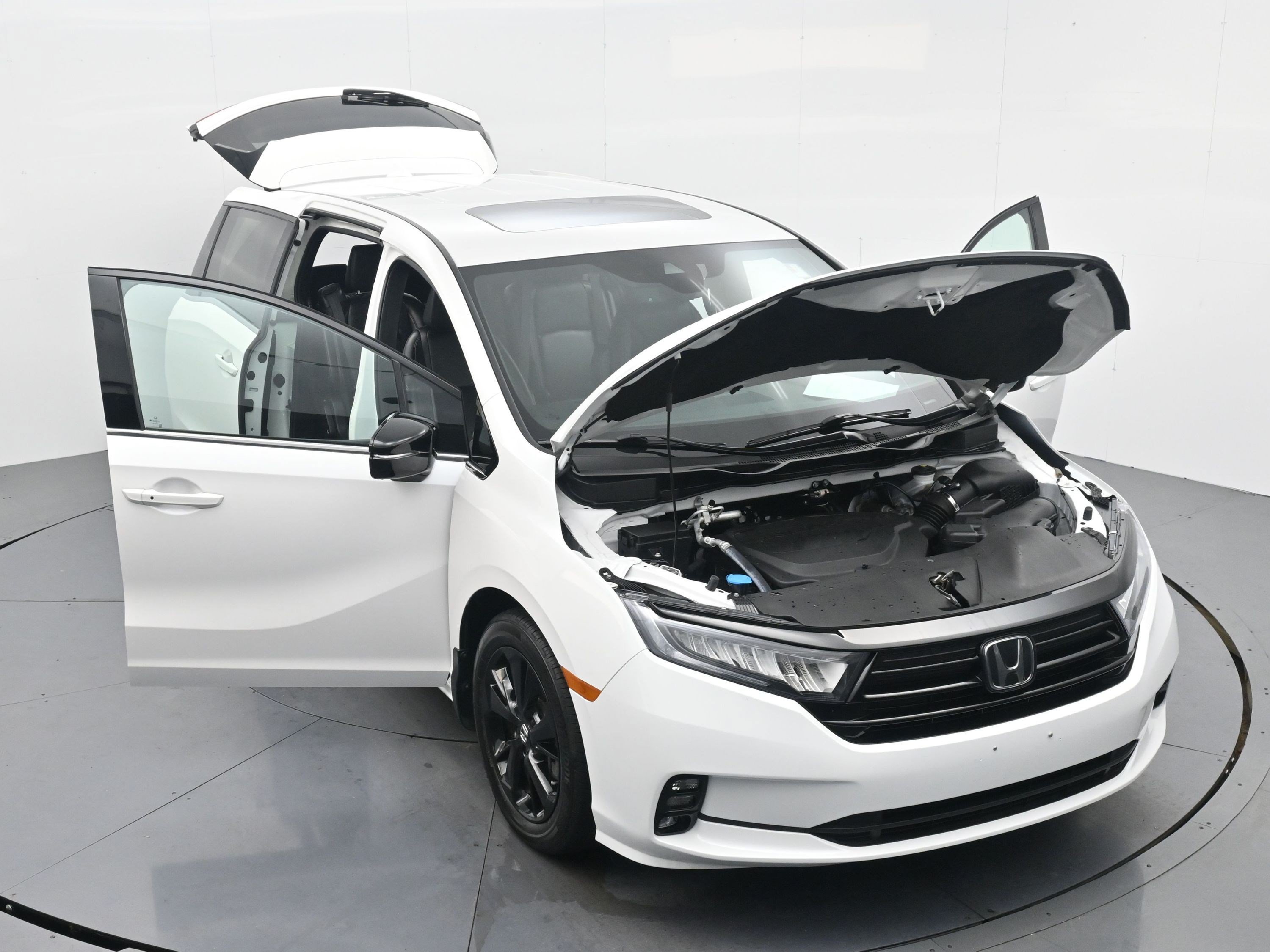 Used 2024 White Honda Sport image 33