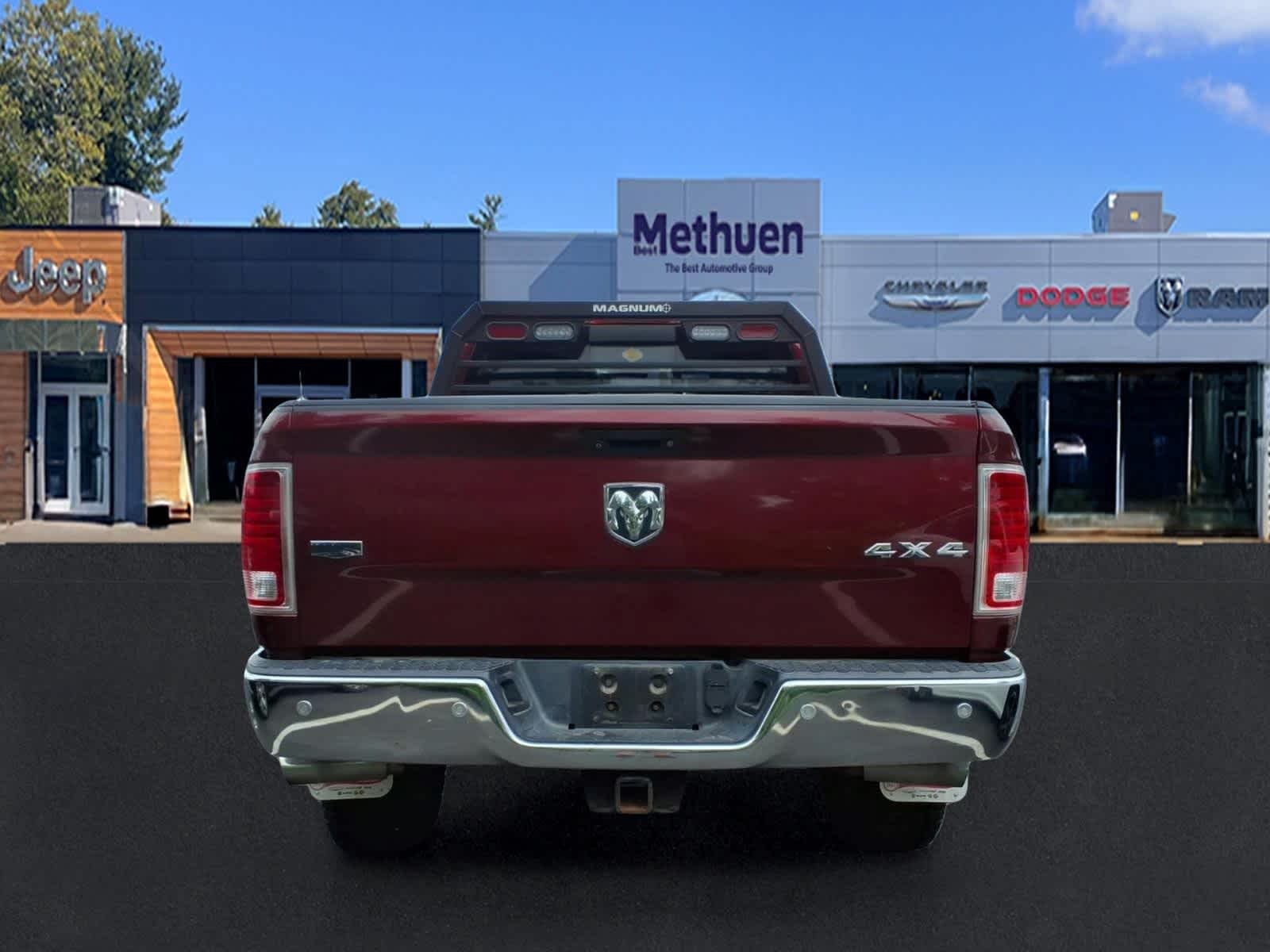 Used 2016 Delmonico Red Pearlcoat Ram Laramie image 5