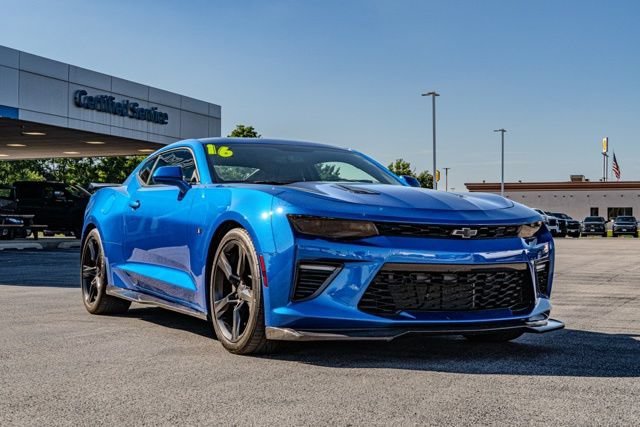 Used 2016 HYPER BLUE METALLIC Chevrolet 2SS image 2