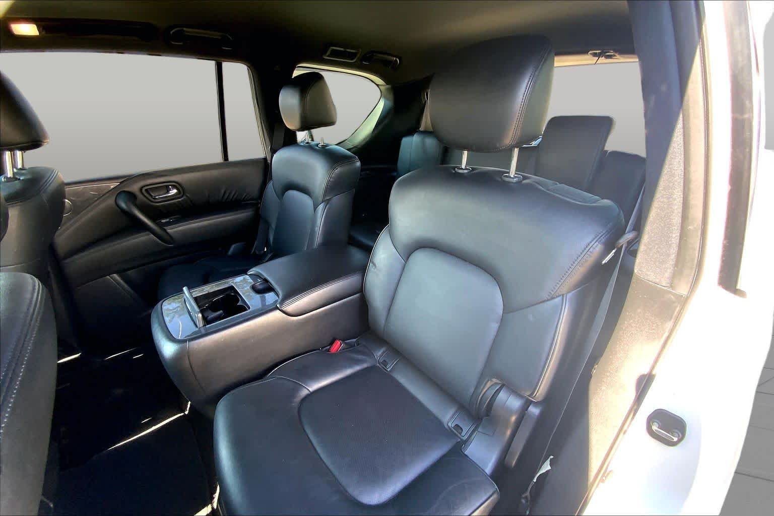 Used 2023 Aspen White Tricoat Nissan SL image 21