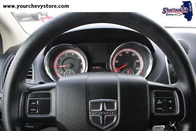 Used 2016 Silver Dodge SXT image 21
