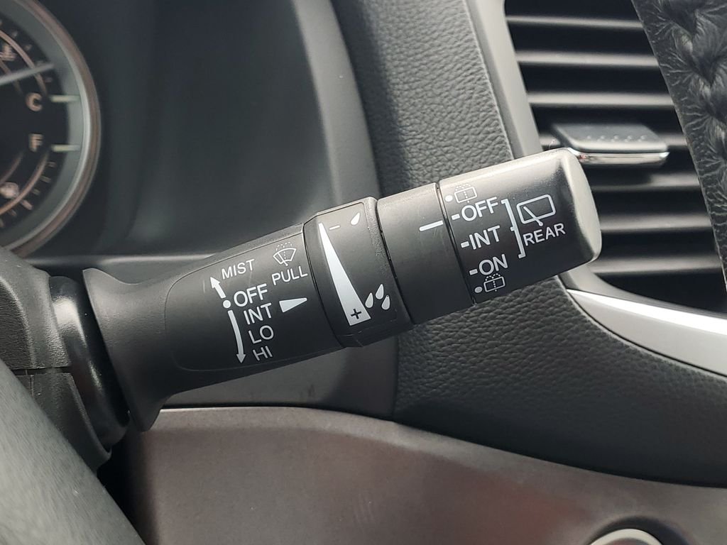 Used 2016 Lunar Silver Metallic Honda EX-L image 24