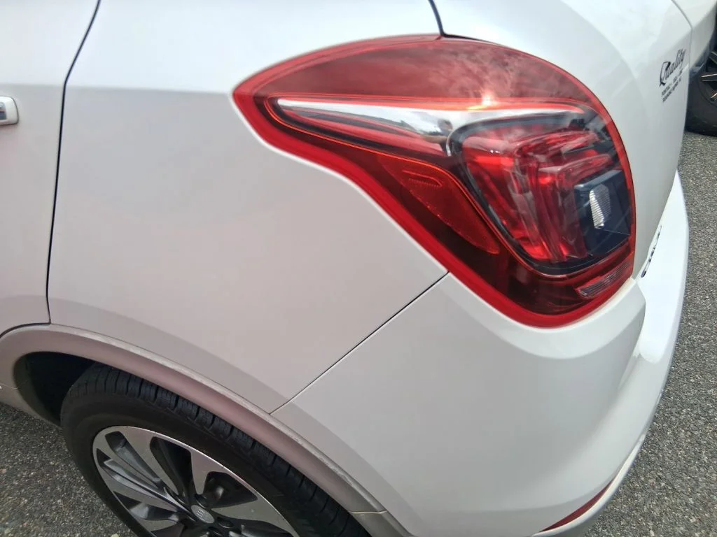 Used 2017 White Buick Essence image 18