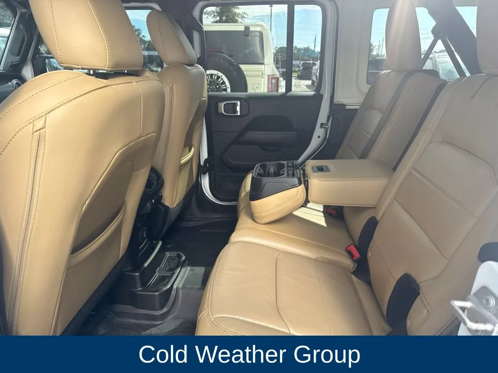 Certified Used 2018 Bright White Clearcoat Jeep Unlimited Sahara image 15