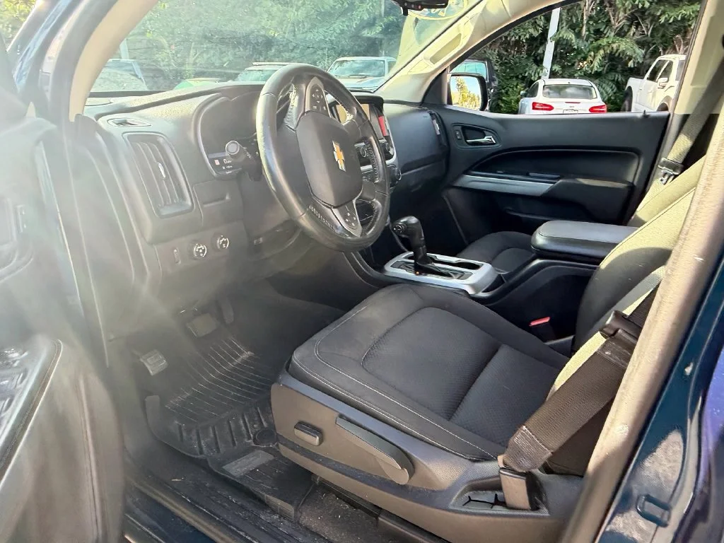 Used 2019 Blue Chevrolet LT image 11