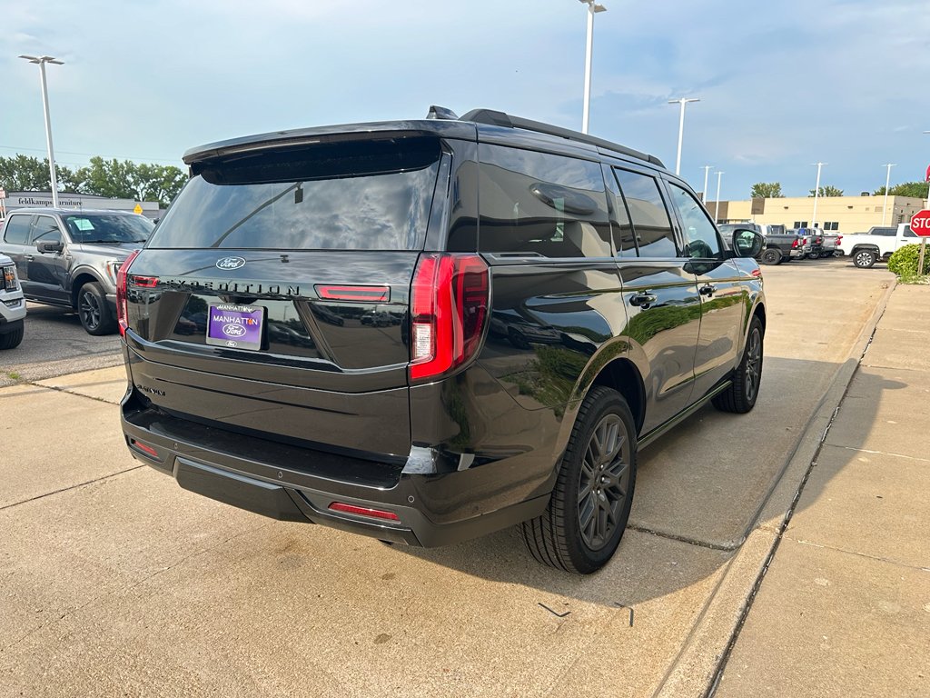 New 2025 Agate Black Metallic Ford Platinum® image 5