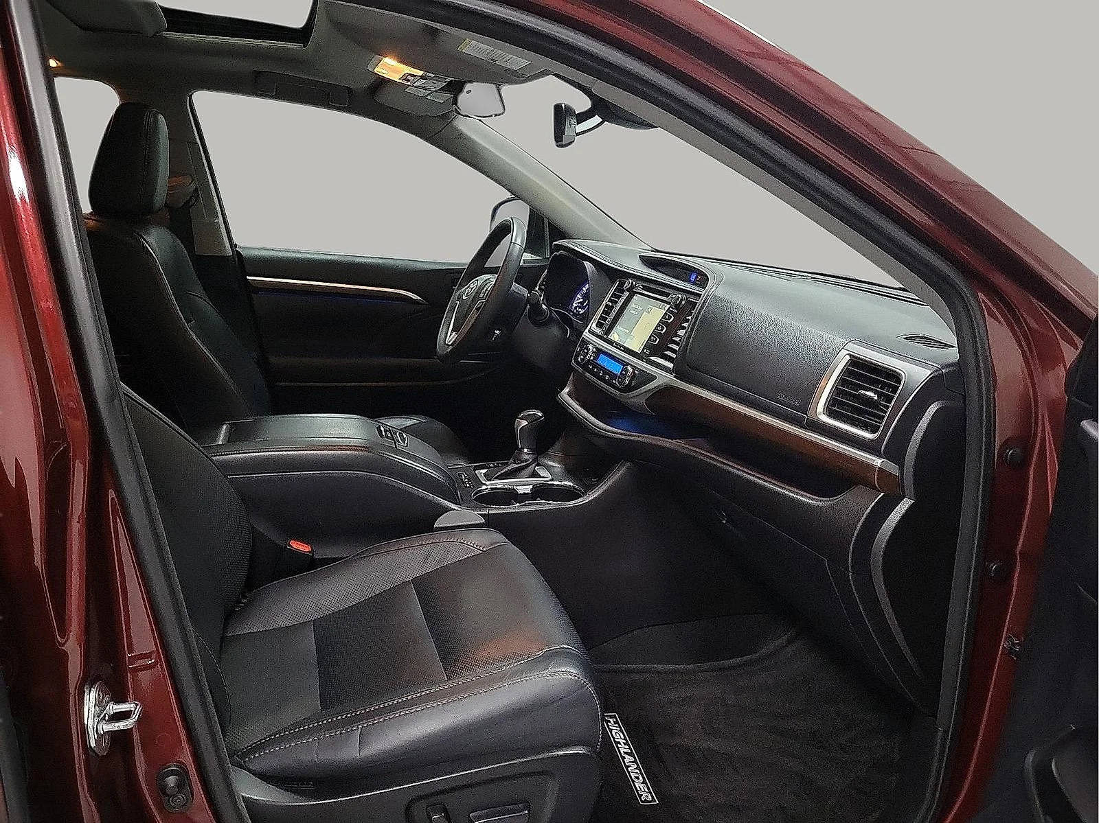 Used 2016 Red Toyota Limited image 10