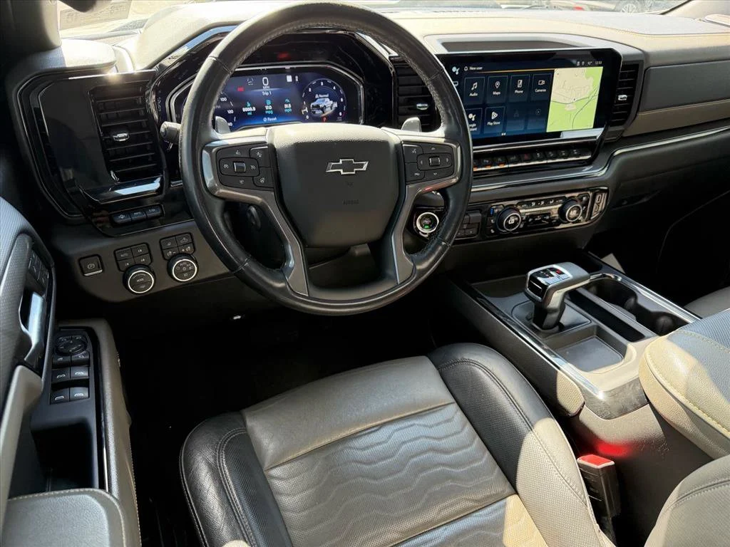 Used 2023 White Chevrolet ZR2 image 7