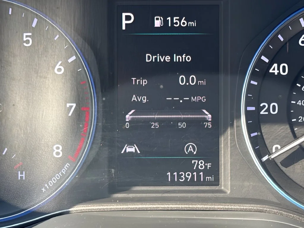 Used 2022 Green Hyundai SEL image 19