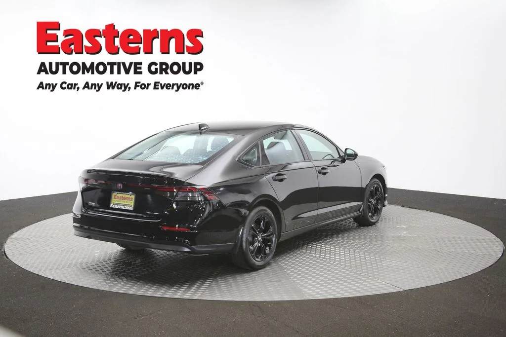 Used 2025 Black Honda SE image 40