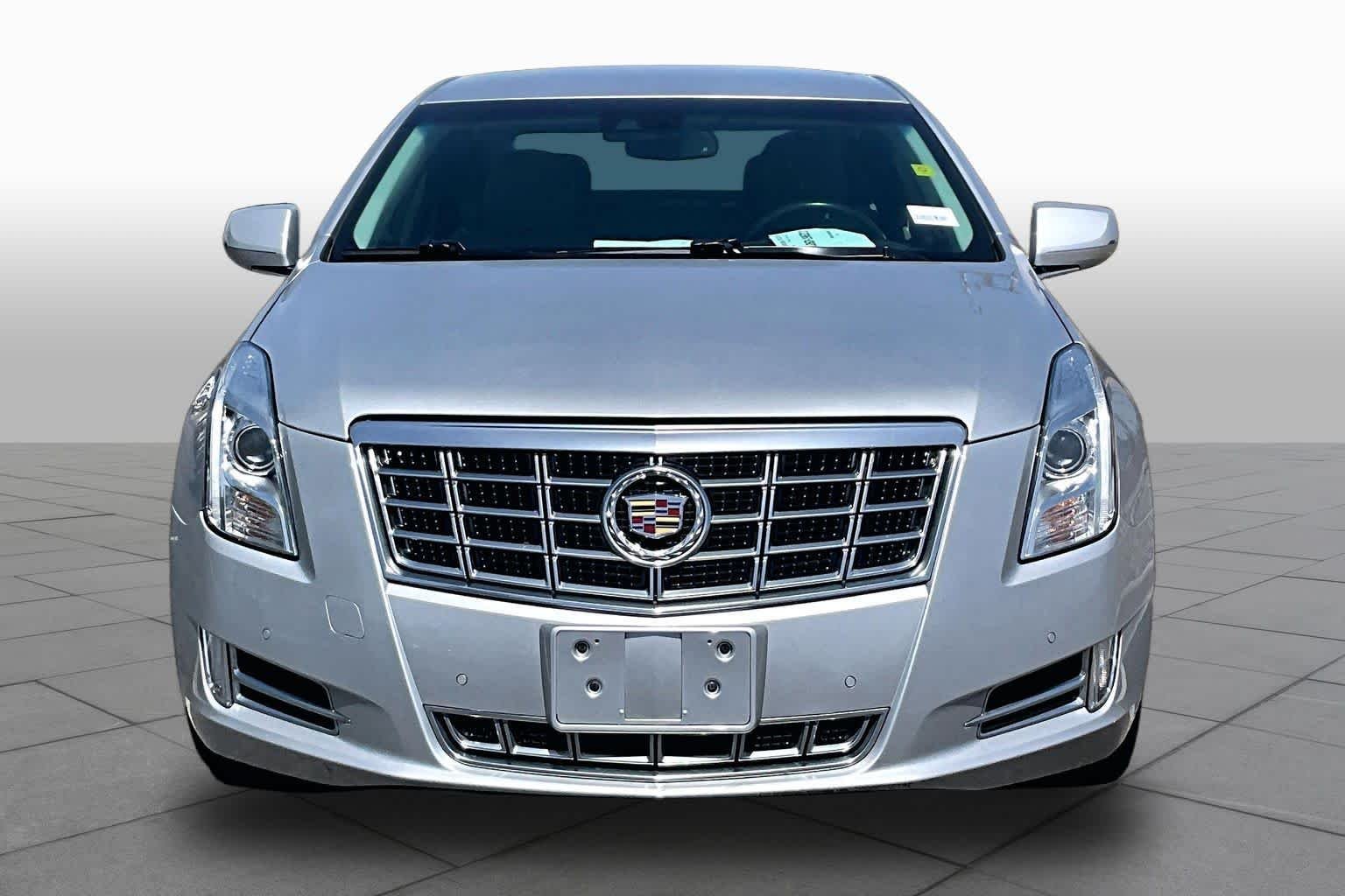 Used 2013 Radiant Silver Metallic Cadillac Premium image 4