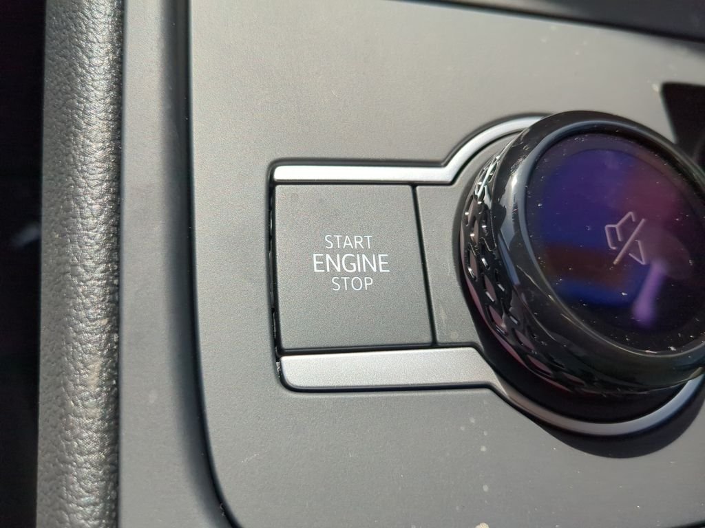 New 2026 Black Volkswagen 2.0T SE image 30