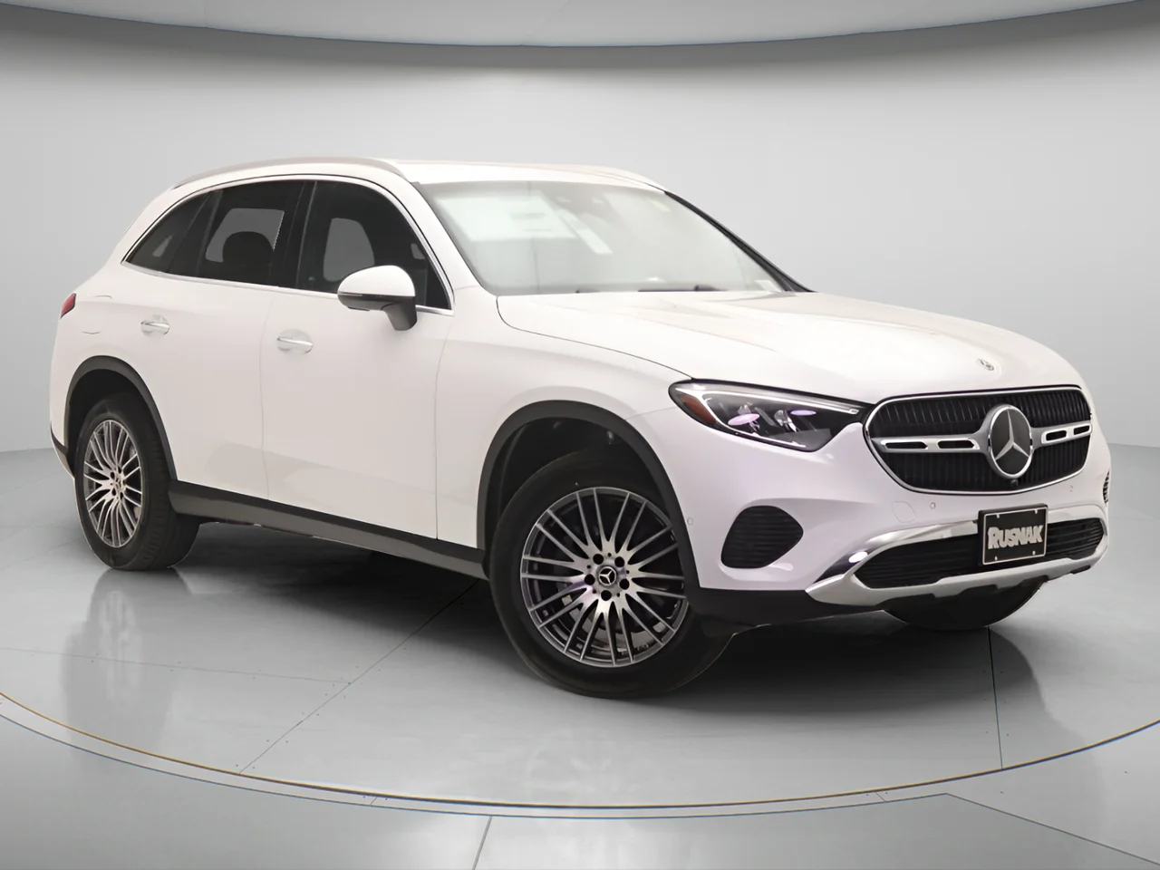 2026 Mercedes-Benz GLC GLC 300's photo