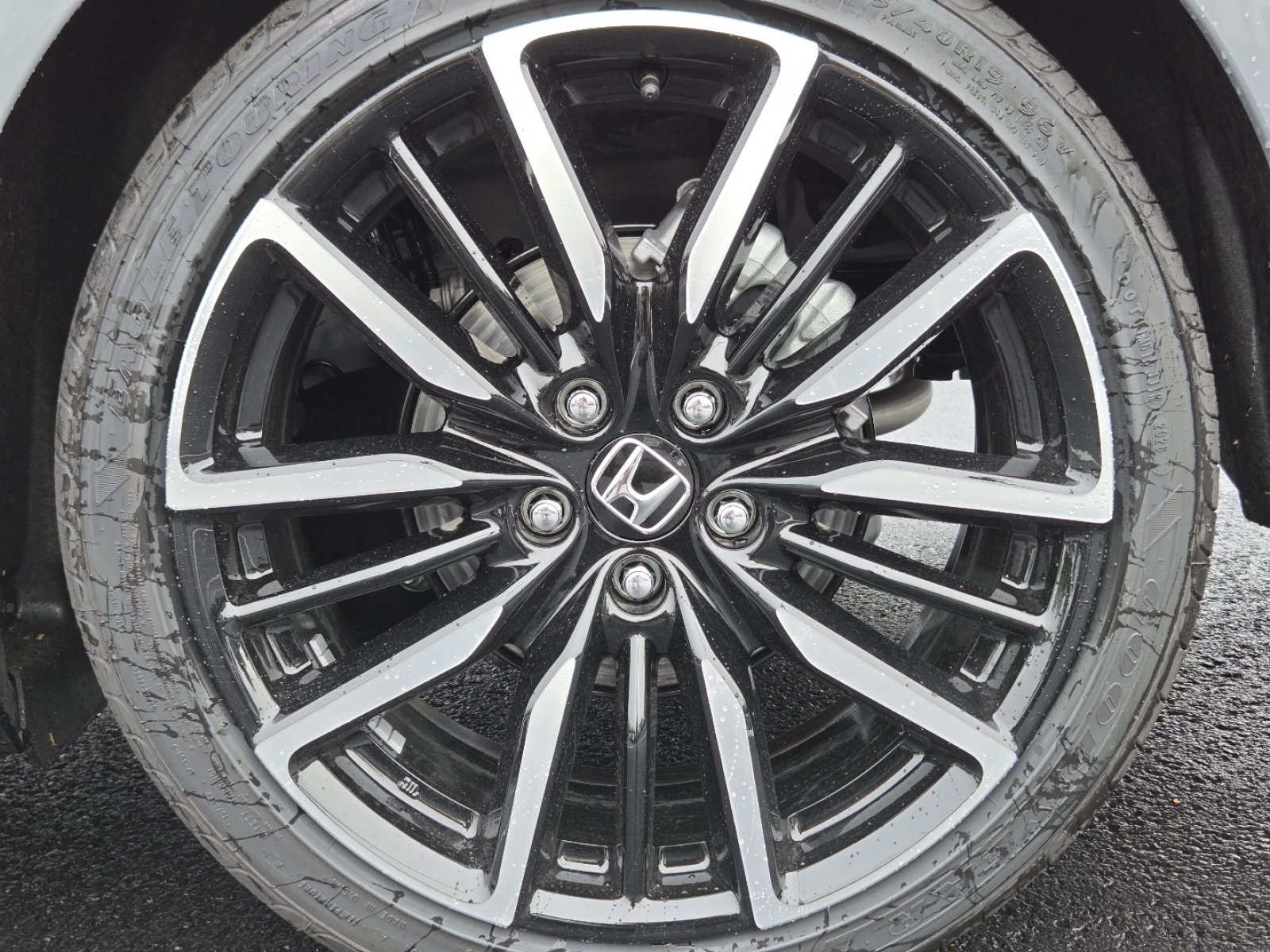 New 2026 Urban Gray Pearl Honda Touring image 15