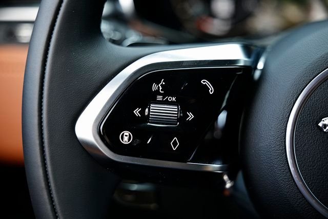 2026 Jaguar F-Pace R-Dynamic S - Photo 38