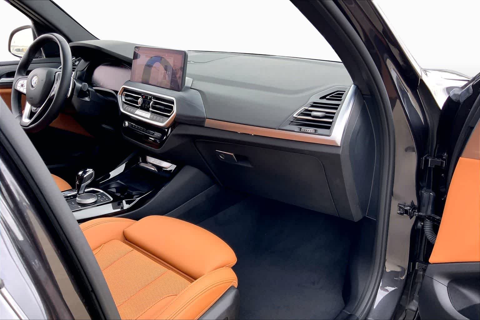 Used 2023 Dark Graphite Metallic BMW sDrive30i image 18