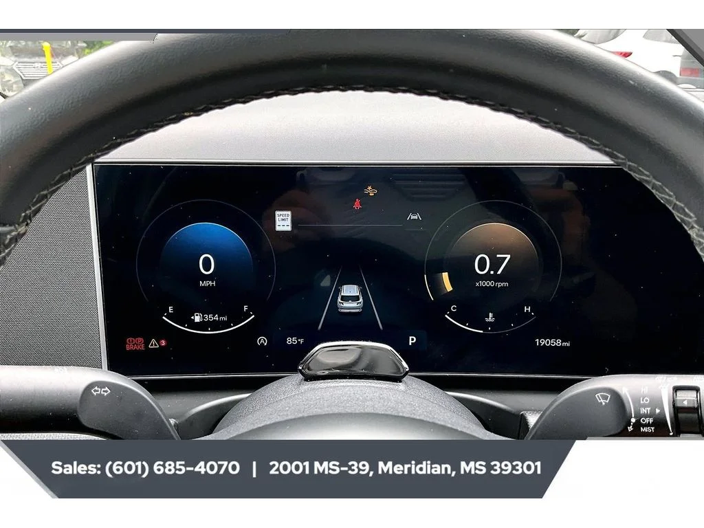 Used 2025 SERENITY WHITE PEARL Hyundai SEL Convenience image 14