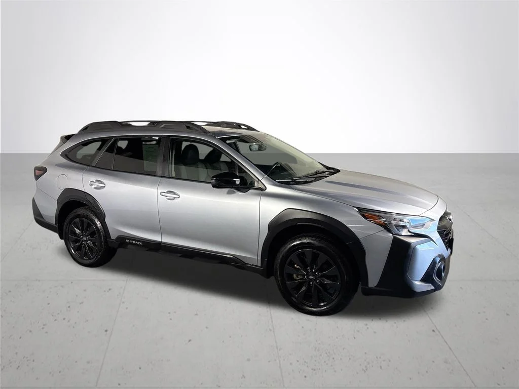 Used 2023 Silver Subaru Onyx Edition XT image 4