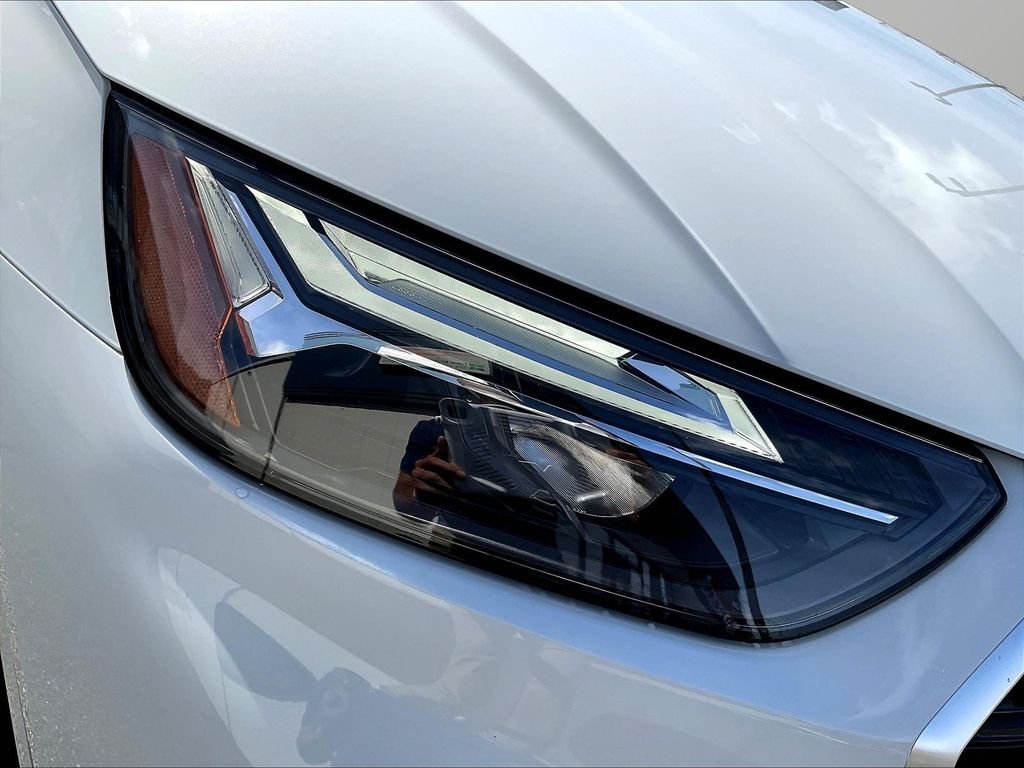 Used 2023 White Audi 45 S line Premium image 32