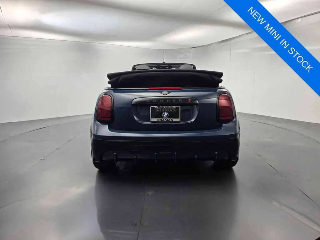 New 2026 Blue MINI Iconic image 5
