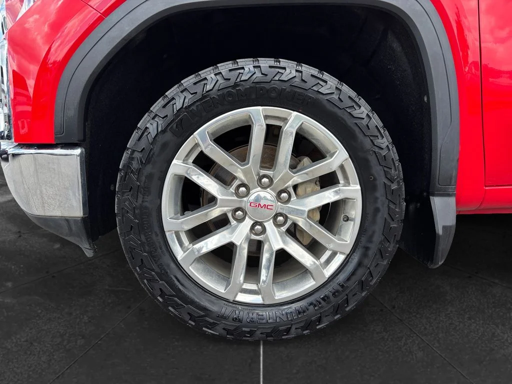 Used 2019 Red GMC SLT image 9