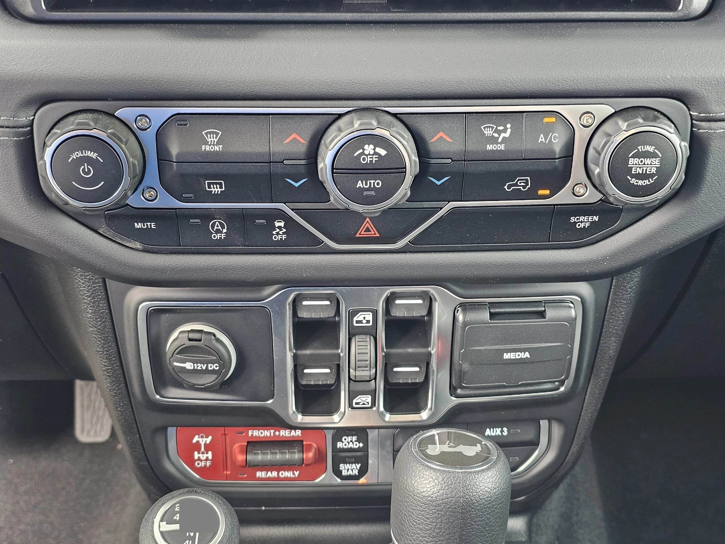 2025 Jeep Wrangler 4-Door Rubicon - Photo 29