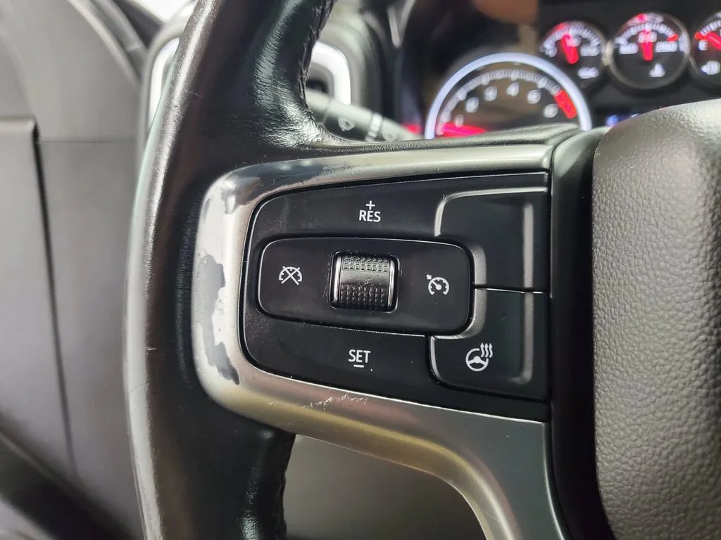 Used 2019 SHADOW GRAY METALLIC Chevrolet RST image 9
