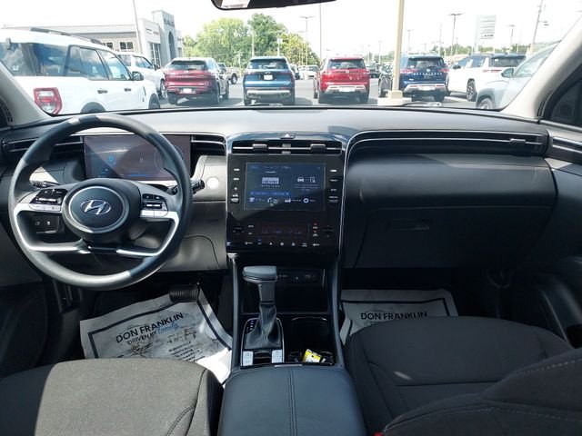 Used 2024 Silver Hyundai SEL image 15