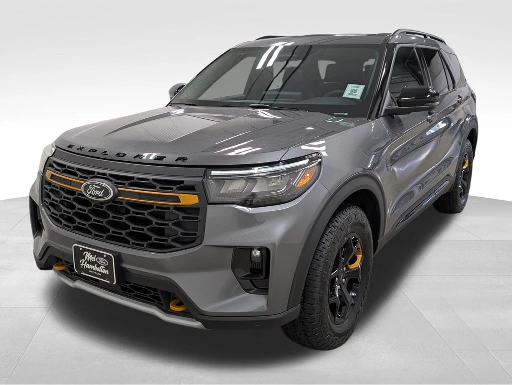 New 2026 Carbonized Gray Metallic Ford Tremor® image 17