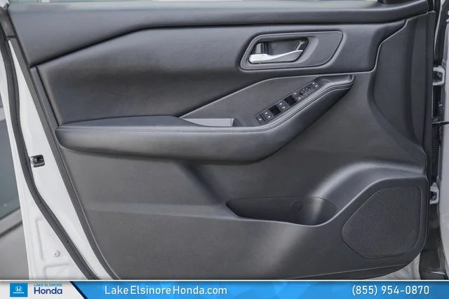 Used 2024 White Pearl Nissan SV image 13