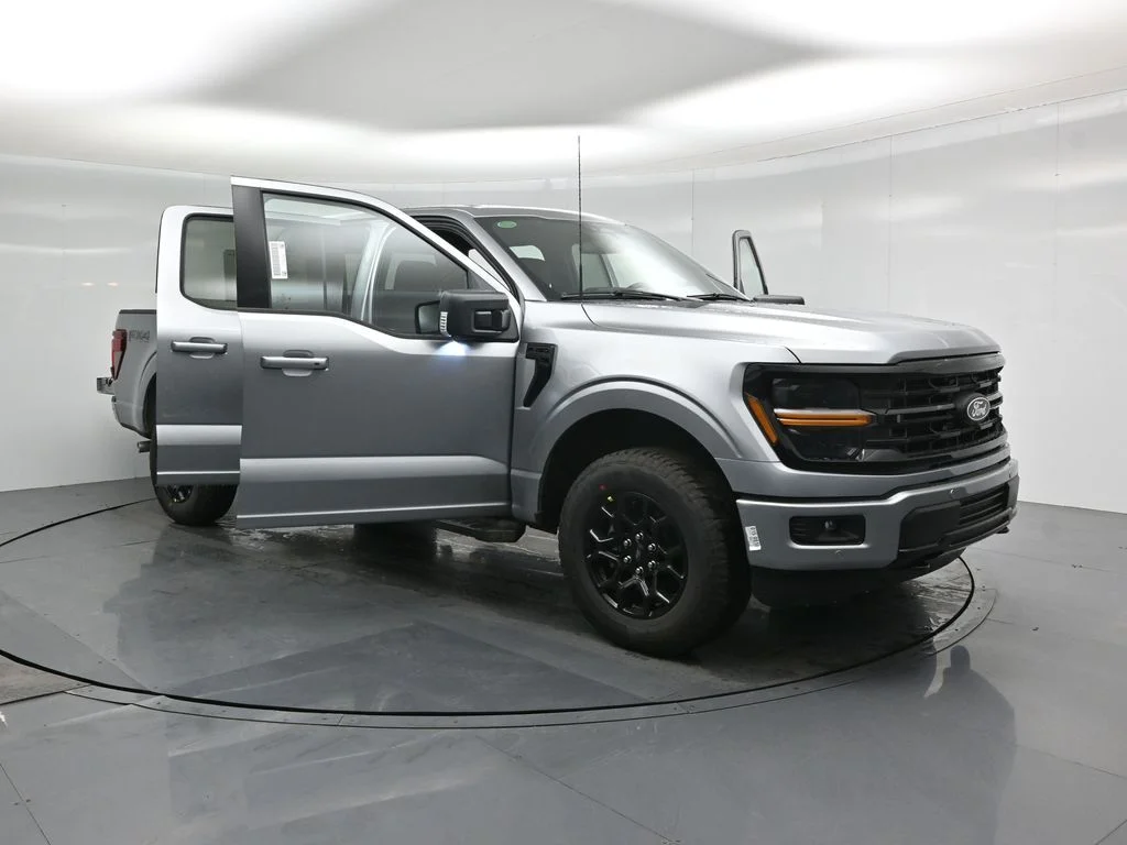 New 2026 Iconic Silver Metallic Ford XLT image 29